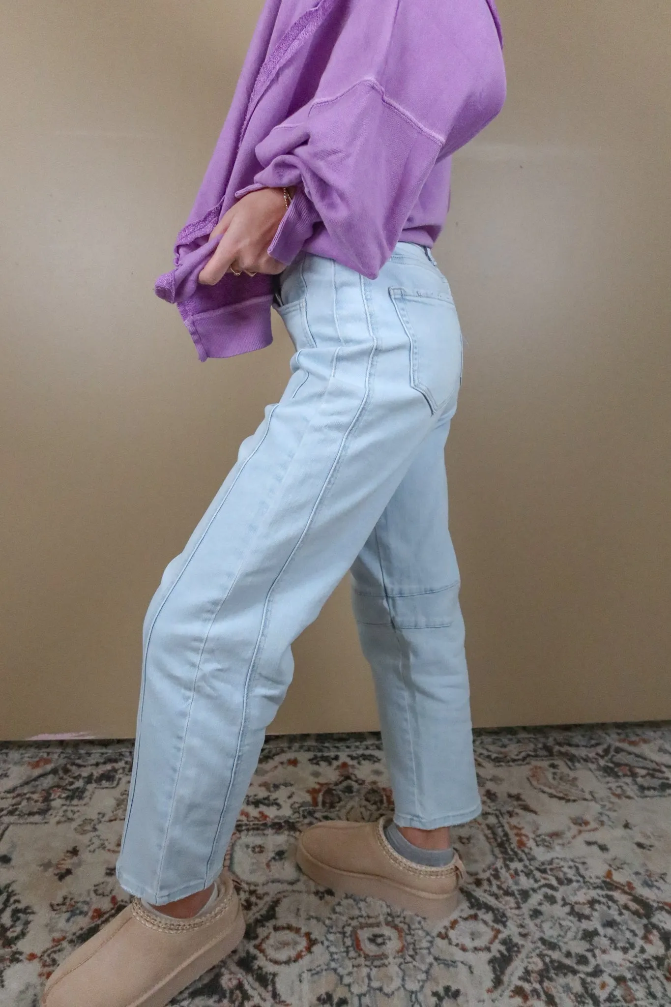 Hug Me Tight HR Barrel Jeans