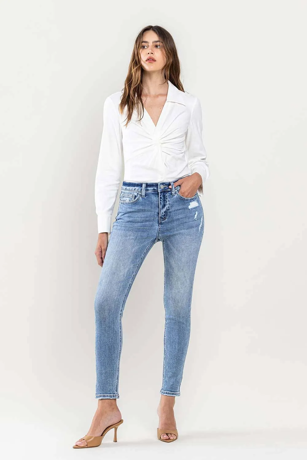 Iris's Skinny Jeans - Med/Light Wash