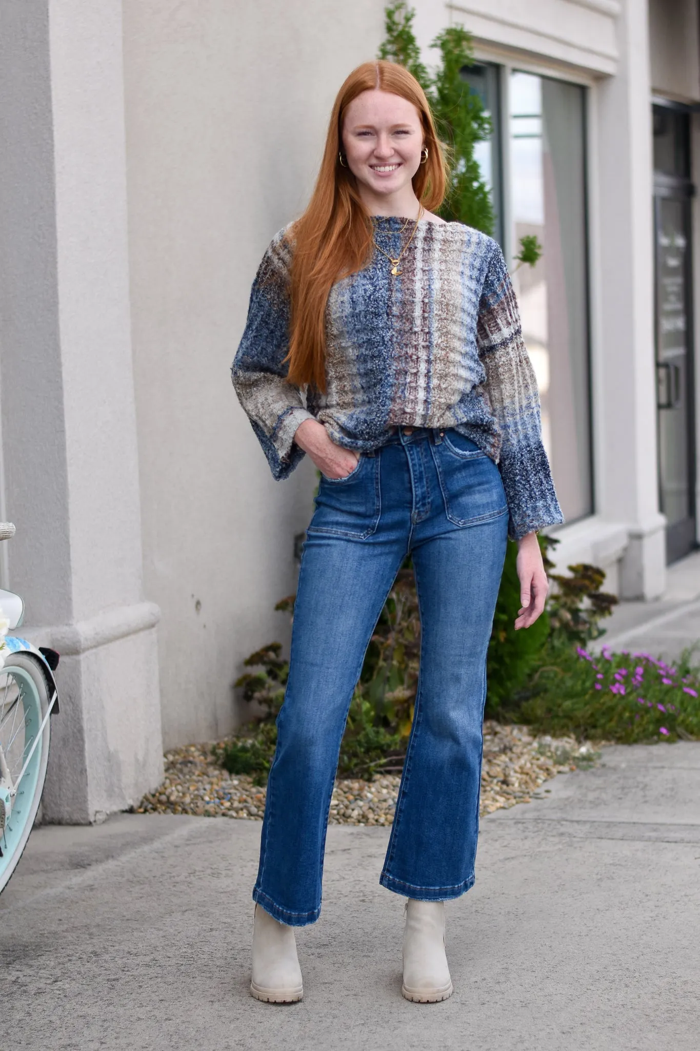 Risen Ankle Flare Jeans