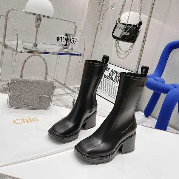 Short Rain Boots With Letters And Non-Slip High Heels