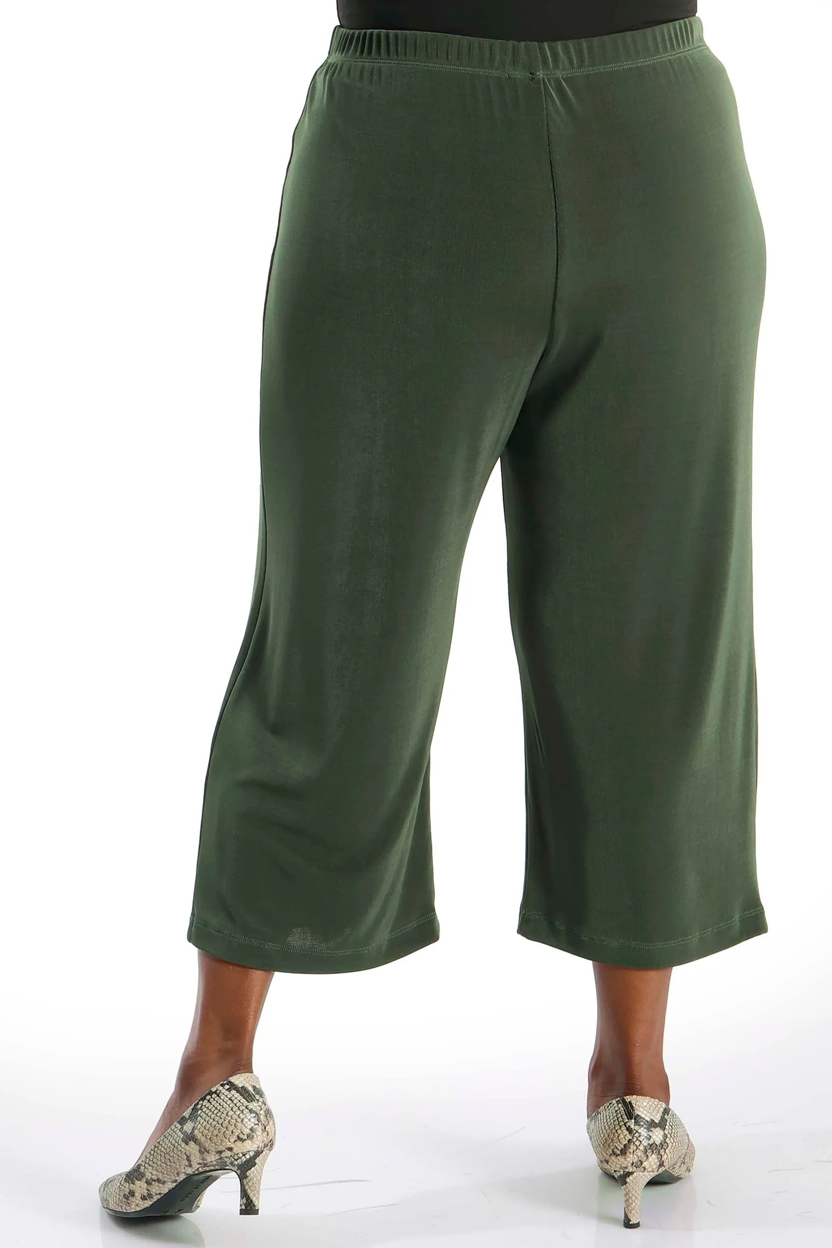 Vikki Vi Classic Olive Crop Pant